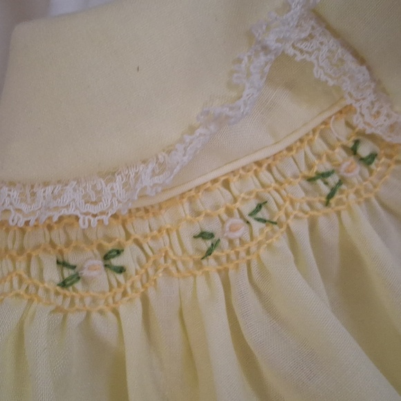 Vtg Yellow Baby Babydoll Dress with Lace Trim Floral Sz0-3m Retro Butter Yellow - Picture 7 of 7